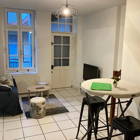 Cosy Maison De Ville 100m2 - Tout Equipe Et Calme Appartement